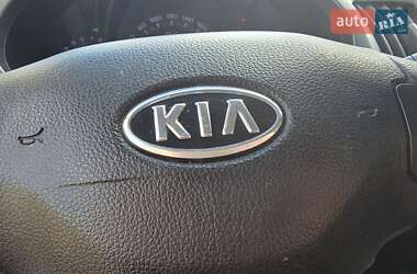 Внедорожник / Кроссовер Kia Sportage 2012 в 