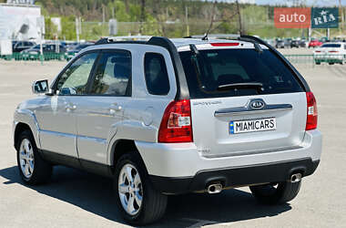 Внедорожник / Кроссовер Kia Sportage 2009 в 