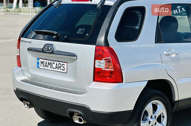 Внедорожник / Кроссовер Kia Sportage 2009 в 