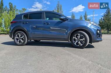 Позашляховик / Кросовер Kia Sportage 2019 в 