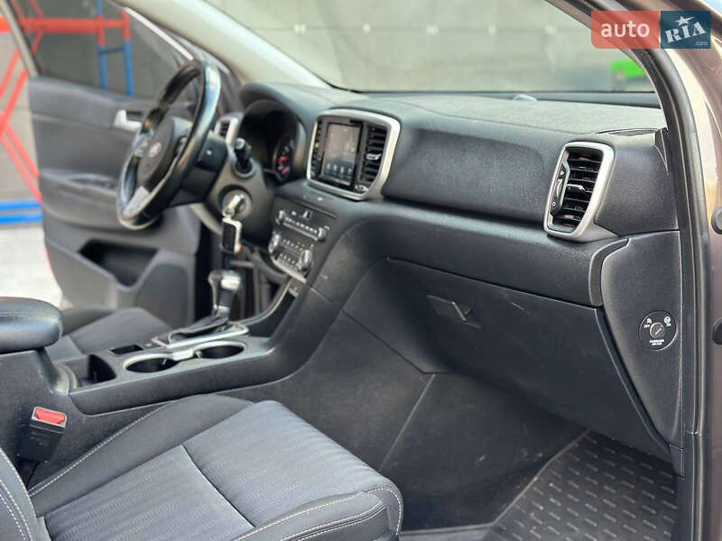 Позашляховик / Кросовер Kia Sportage 2019 в Дніпрі фото 22 Позашляховик / Кросовер Kia Sportage 2019 в Дніпрі