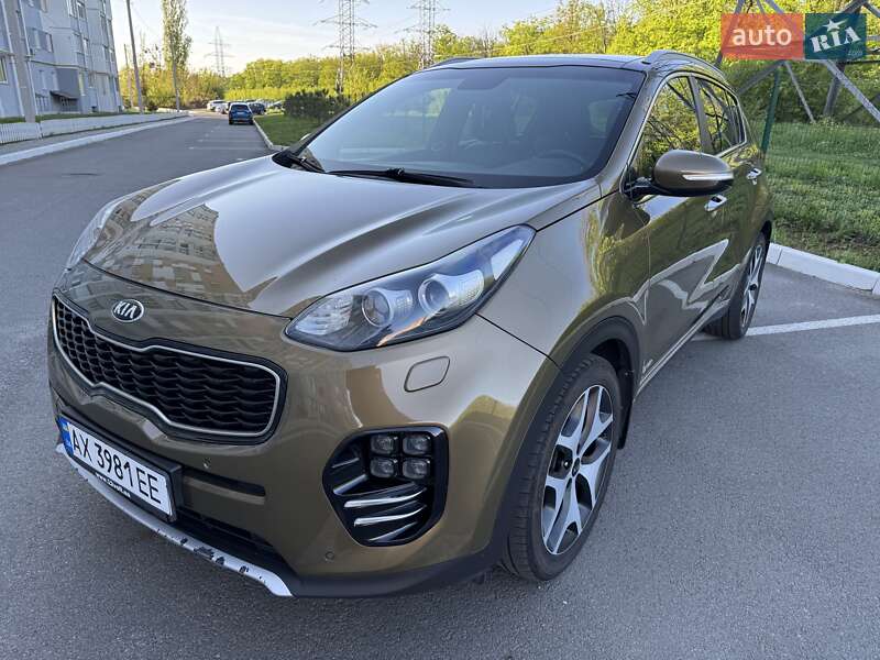Позашляховик / Кросовер Kia Sportage 2016 в 