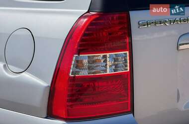 Позашляховик / Кросовер Kia Sportage 2007 в 
