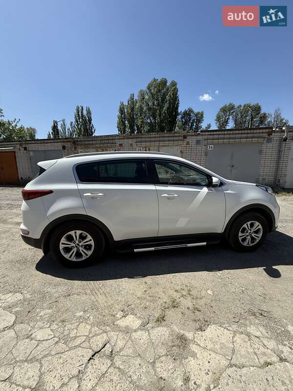 Внедорожник / Кроссовер Kia Sportage 2017 в Днепре