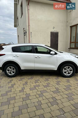 Внедорожник / Кроссовер Kia Sportage 2017 в 