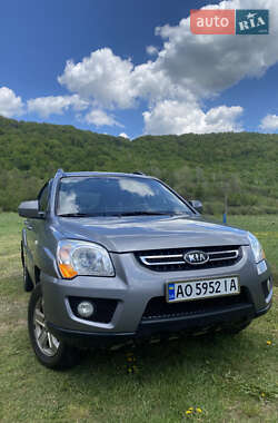 Внедорожник / Кроссовер Kia Sportage 2009 в Нижних Воротах