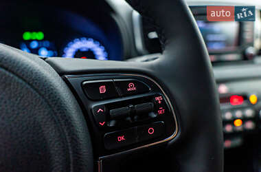 Позашляховик / Кросовер Kia Sportage 2016 в 