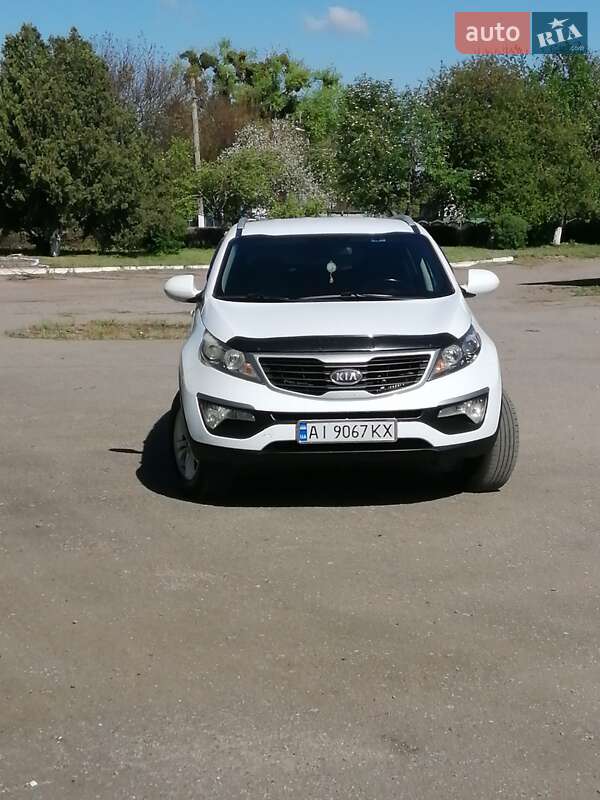 Внедорожник / Кроссовер Kia Sportage 2011 в 