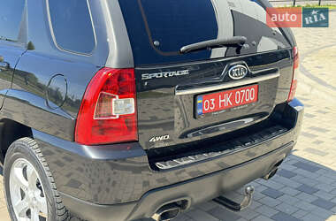 Внедорожник / Кроссовер Kia Sportage 2009 в 