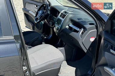 Внедорожник / Кроссовер Kia Sportage 2009 в 
