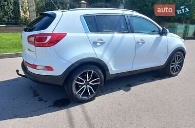 Позашляховик / Кросовер Kia Sportage 2011 в 