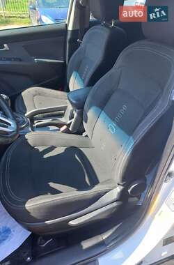 Позашляховик / Кросовер Kia Sportage 2011 в 