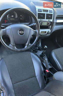 Позашляховик / Кросовер Kia Sportage 2007 в 