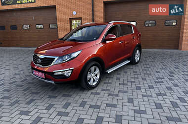 Внедорожник / Кроссовер Kia Sportage 2012 в 