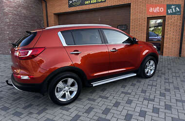 Внедорожник / Кроссовер Kia Sportage 2012 в 