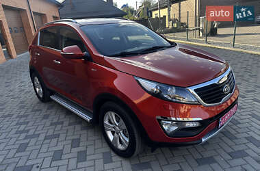 Внедорожник / Кроссовер Kia Sportage 2012 в 