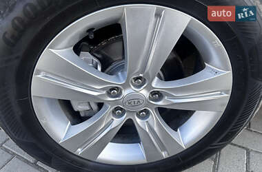 Внедорожник / Кроссовер Kia Sportage 2012 в 