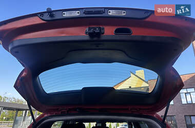 Внедорожник / Кроссовер Kia Sportage 2012 в 