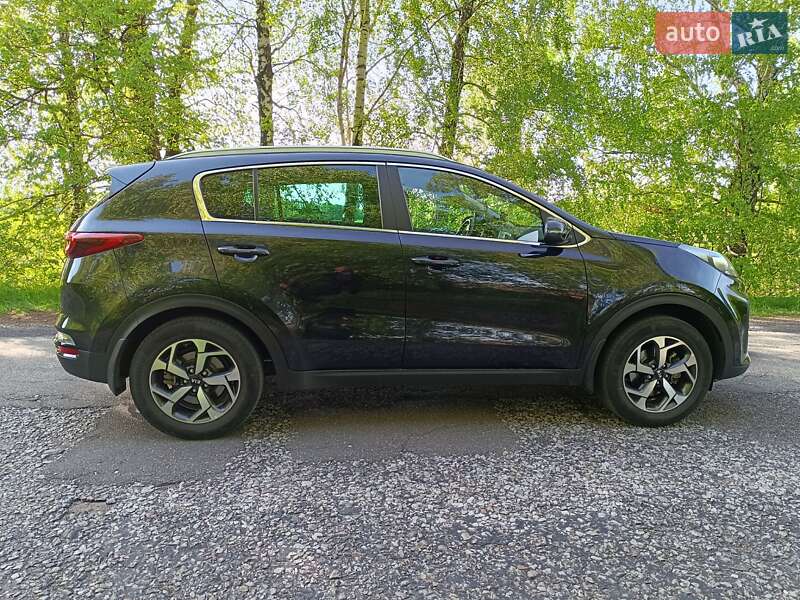 Позашляховик / Кросовер Kia Sportage 2021 в Мені
