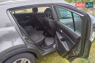Позашляховик / Кросовер Kia Sportage 2012 в 
