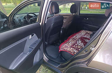 Внедорожник / Кроссовер Kia Sportage 2011 в 