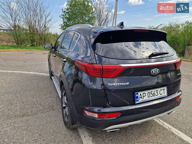 Внедорожник / Кроссовер Kia Sportage 2016 в 