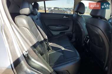 Внедорожник / Кроссовер Kia Sportage 2016 в 