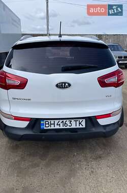 Позашляховик / Кросовер Kia Sportage 2012 в 