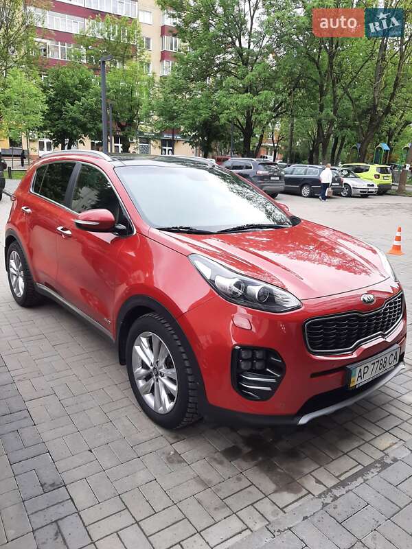 Внедорожник / Кроссовер Kia Sportage 2017 в Ивано-Франковске