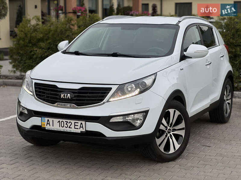 Позашляховик / Кросовер Kia Sportage 2012 в 