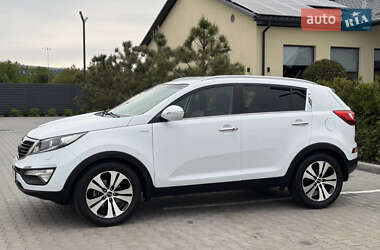 Позашляховик / Кросовер Kia Sportage 2012 в 