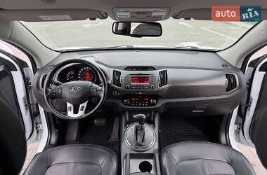Позашляховик / Кросовер Kia Sportage 2012 в 