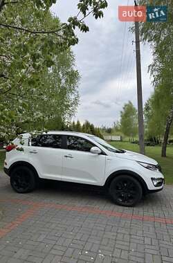 Внедорожник / Кроссовер Kia Sportage 2014 в Тернополе