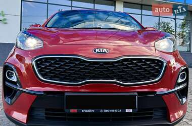 Позашляховик / Кросовер Kia Sportage 2019 в 