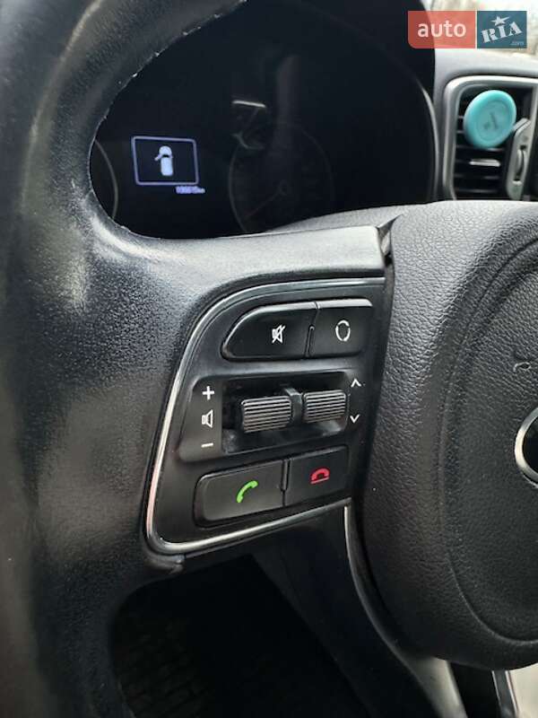 Внедорожник / Кроссовер Kia Sportage 2016 в Львове