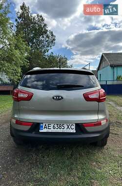 Внедорожник / Кроссовер Kia Sportage 2012 в 