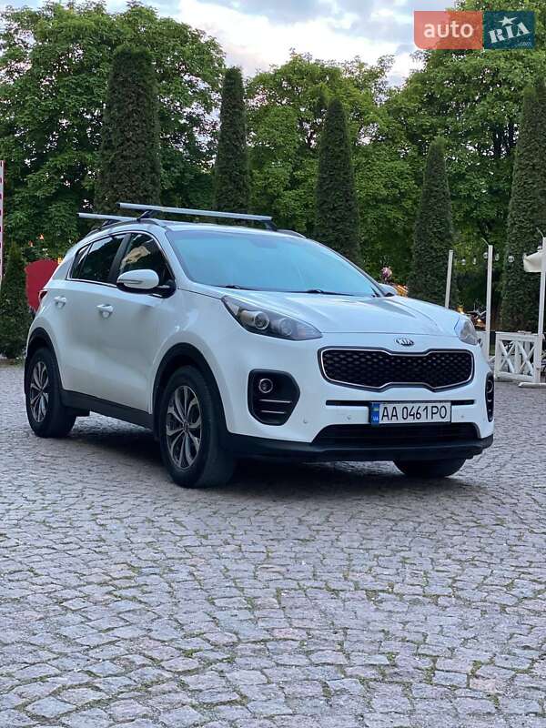 Внедорожник / Кроссовер Kia Sportage 2016 в Каменец-Подольском
