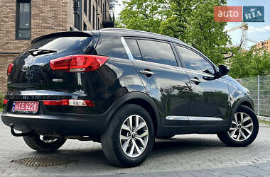 Позашляховик / Кросовер Kia Sportage 2015 в 