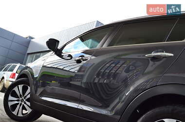 Позашляховик / Кросовер Kia Sportage 2012 в 
