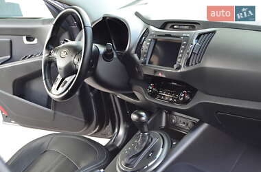 Позашляховик / Кросовер Kia Sportage 2012 в 