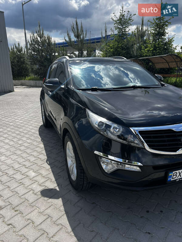 Позашляховик / Кросовер Kia Sportage 2010 в 