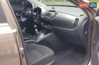 Внедорожник / Кроссовер Kia Sportage 2012 в 