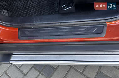 Внедорожник / Кроссовер Kia Sportage 2012 в 