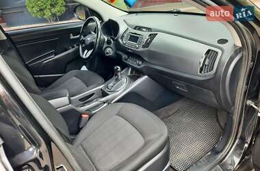 Позашляховик / Кросовер Kia Sportage 2012 в 