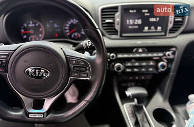 Позашляховик / Кросовер Kia Sportage 2017 в 