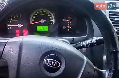 Внедорожник / Кроссовер Kia Sportage 2007 в Краснограде