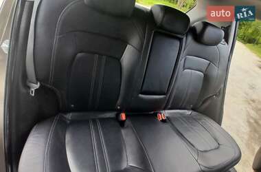 Позашляховик / Кросовер Kia Sportage 2011 в 