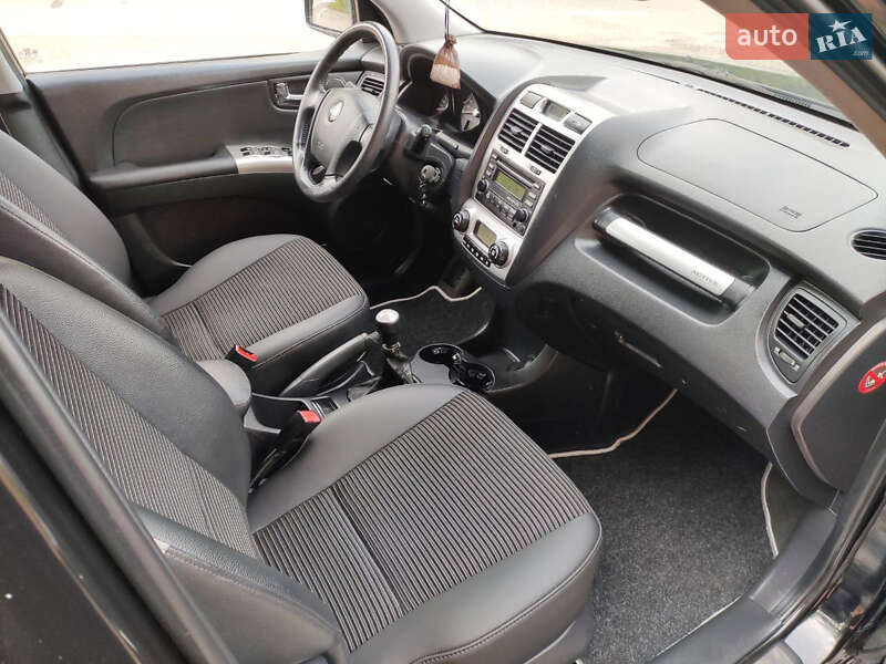 Внедорожник / Кроссовер Kia Sportage 2007 в Красилове