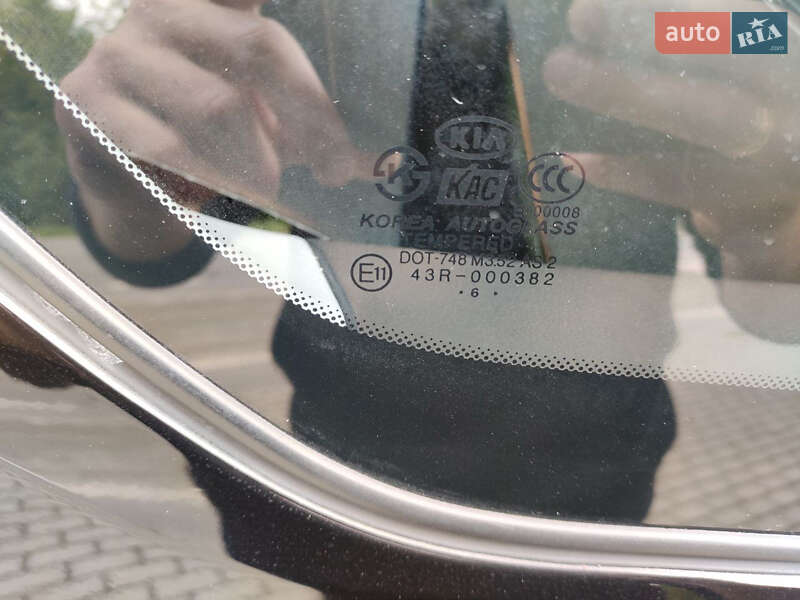 Внедорожник / Кроссовер Kia Sportage 2007 в Красилове