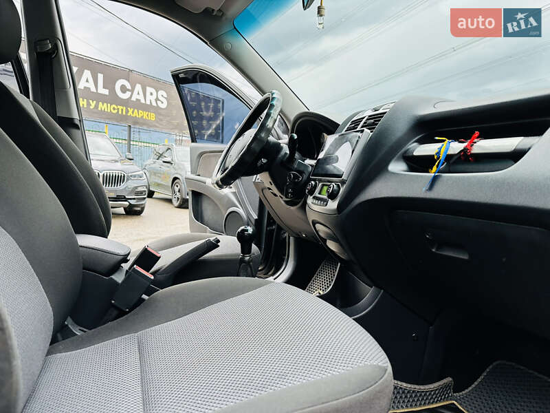 Внедорожник / Кроссовер Kia Sportage 2008 в Харькове